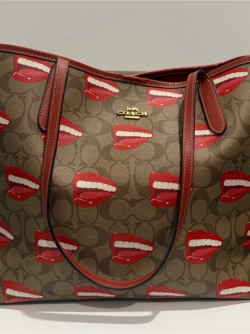 Limited Edition Coach x Tom Wesselmann Signature City Tote Bag 🏙️💋